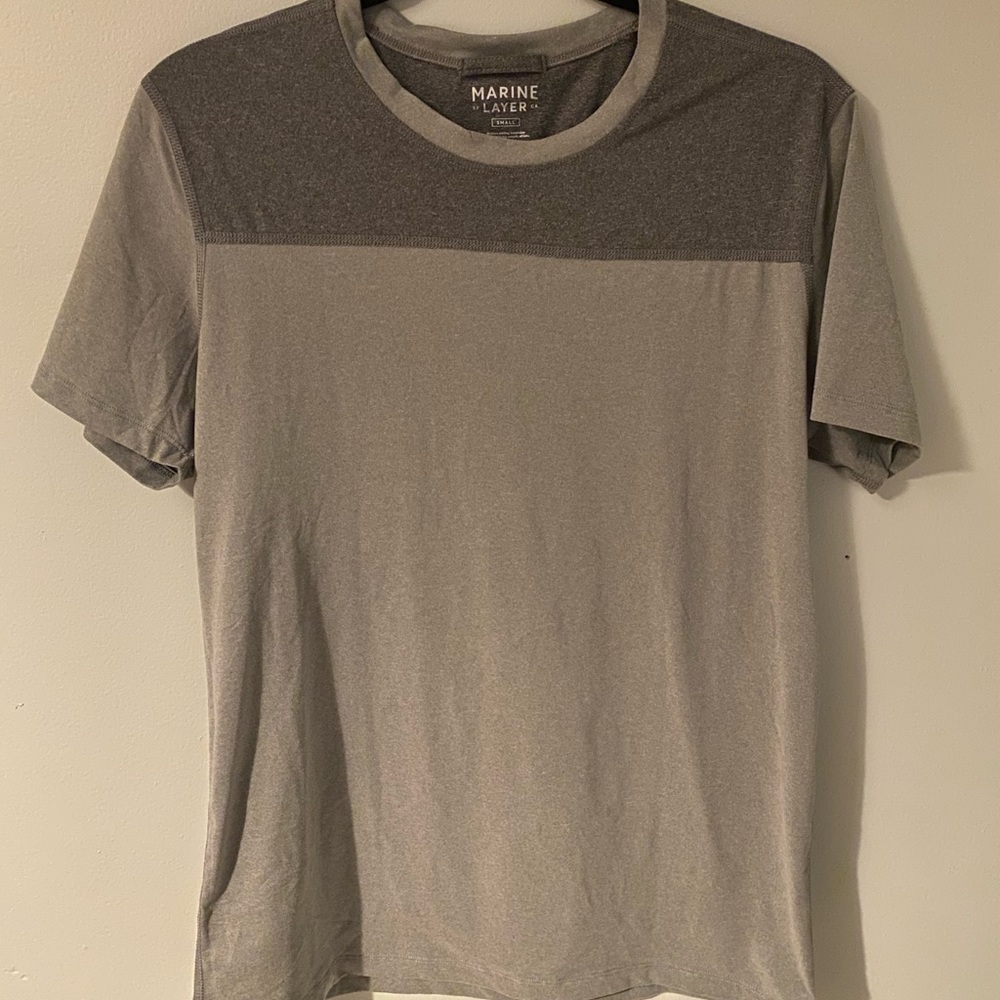 Marine Layer gray colorblock t-shirt men’s small